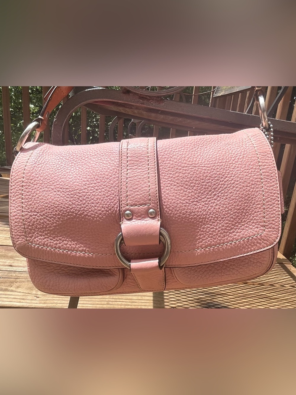 Coach soho Y2K flap rings Classic Pink pebbled Leather Shoulder Bag. Hang tag. - Picture 2 of 6